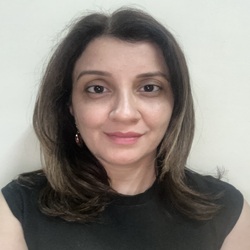 Komal Puri Komal Puri