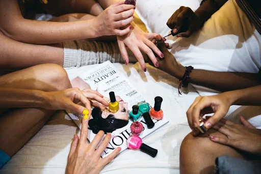 Professionals Really Absorb Skills from Live Nail Tech Demonstrations